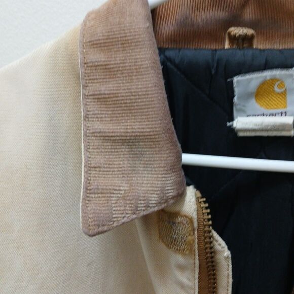 VINTAGE CARHARTT INSULATED DUCK BROWN FADED COAT 44 REGULAR DISTRESSED HOLES CO3 - Picture 8 of 16